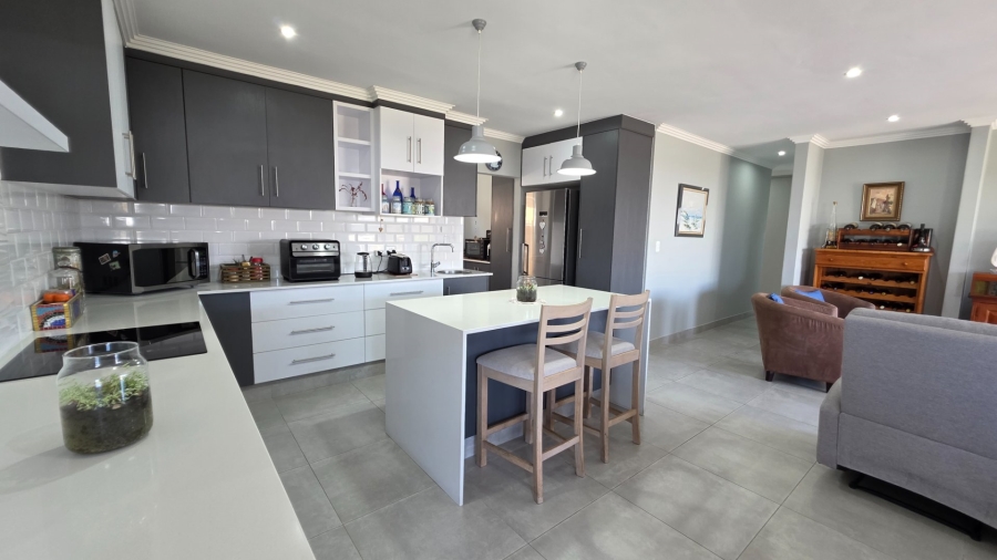 3 Bedroom Property for Sale in Blue Ridge Western Cape